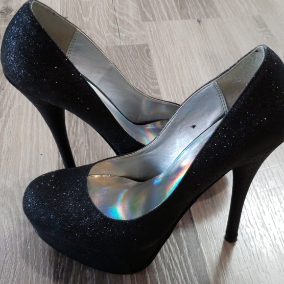 Shoes - Shi Platform Pumps